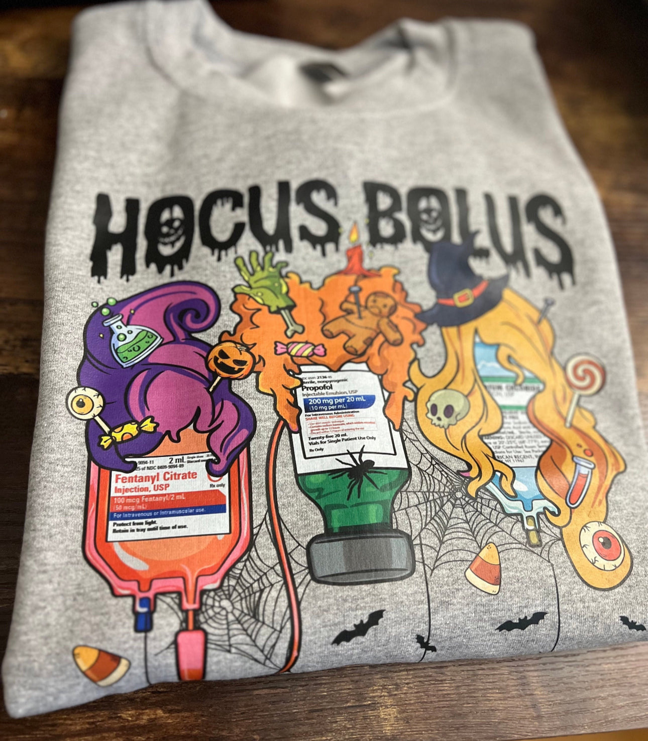 HOCUS BOLUS CREWNECK SWEATSHIRT (Gildan)